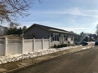 53 S Chestnut St, Beacon, NY 12508