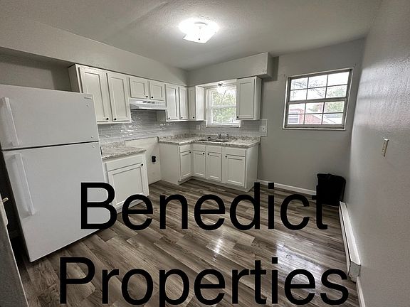 2nd image of 920 N Detroit St #11
