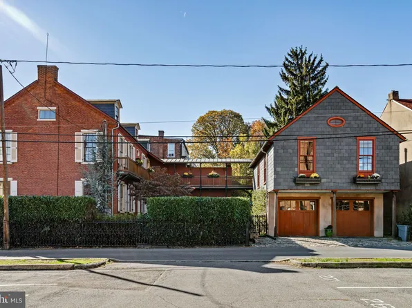 229 W Chestnut St, Lancaster, PA 17603
