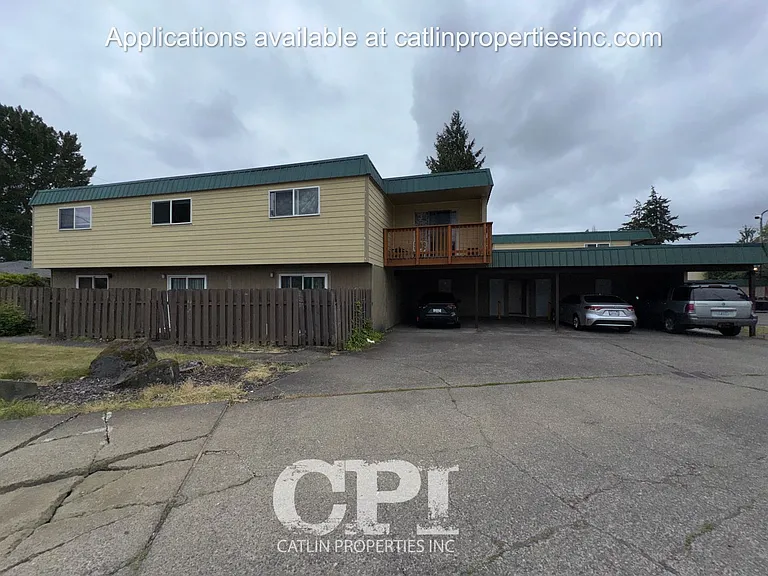 917 Cedar St — Photo 15