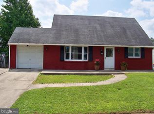 29 Plumtree Rd, Levittown, PA 19056