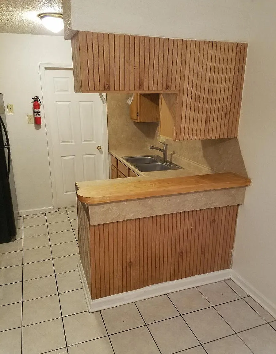 3 bed, 1.5 bath, 1050 sqft, $1,495 — Photo 3
