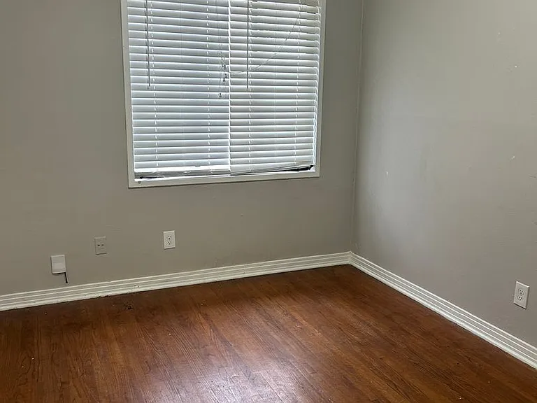 5700 Dennis Ave — Photo 8