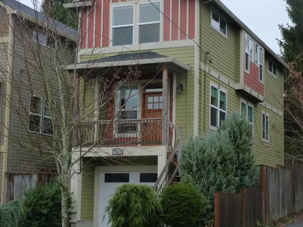 3837 SE Ogden St, Portland, OR 97202