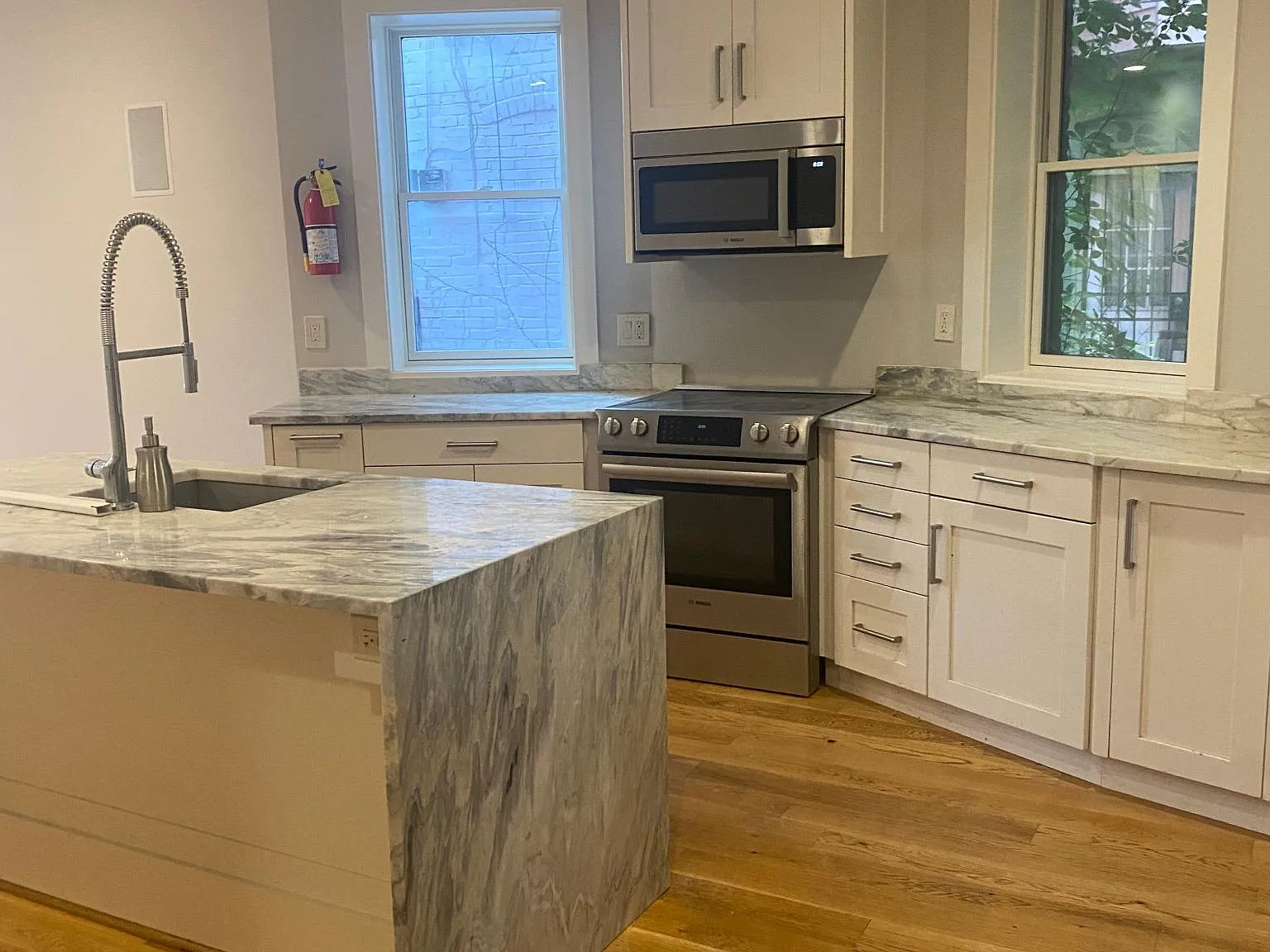 2827 Sherman Ave NW — Photo 2