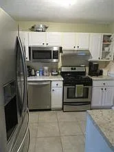 Building Photo - 3760 Cedar Hurst Way