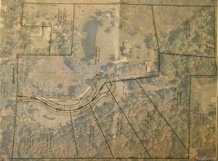 919 Kenneth Ct, Howell, MI 48843