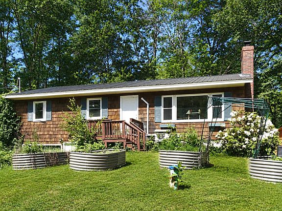 3rd image of 409 Poland Spring Road
