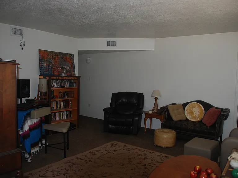 2116 N Wind Dr SW — Photo 11