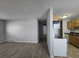 3011 S 17th St APT 106, Grand Forks, ND 58201