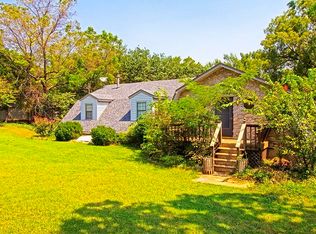11095 Carriage St, Hinton, OK 73047
