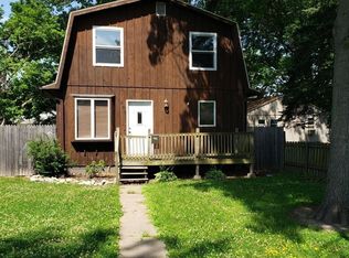 925 Emmett St, Burlington, IA 52601