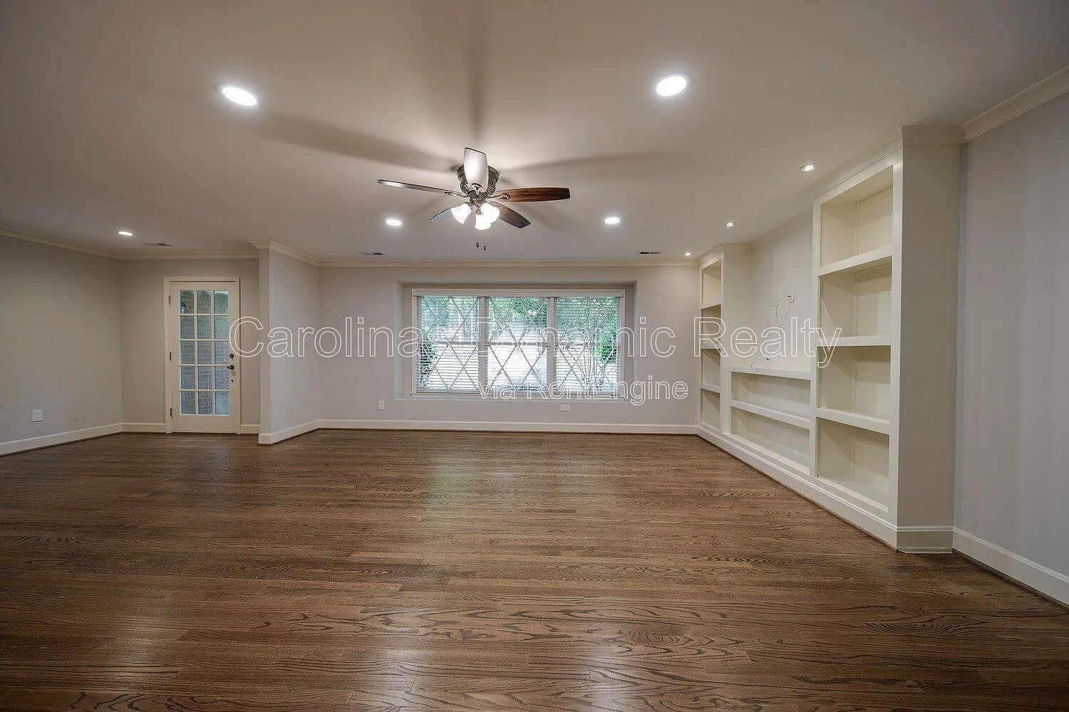 3 bed, 2.0 bath, 1604 sqft, $3,300 — Photo 3