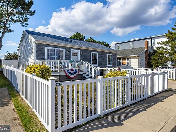 2nd image of 13801 Barge Rd