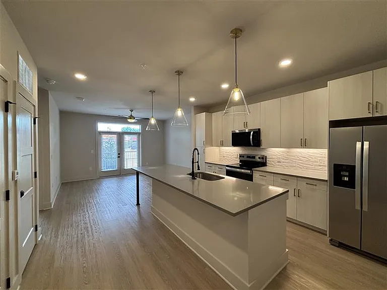 District on the Etowah Apartments — Photo 377