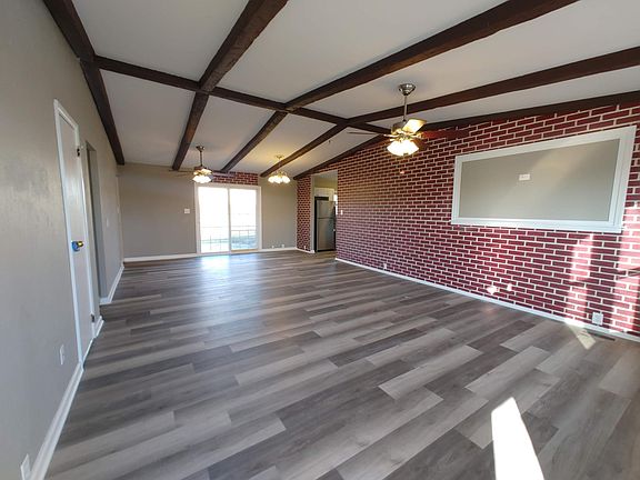 3rd image of 52 Beacon Ave