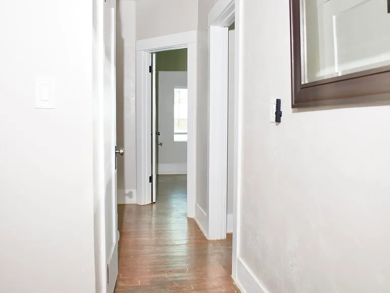 12 E University Blvd #14 — Photo 15