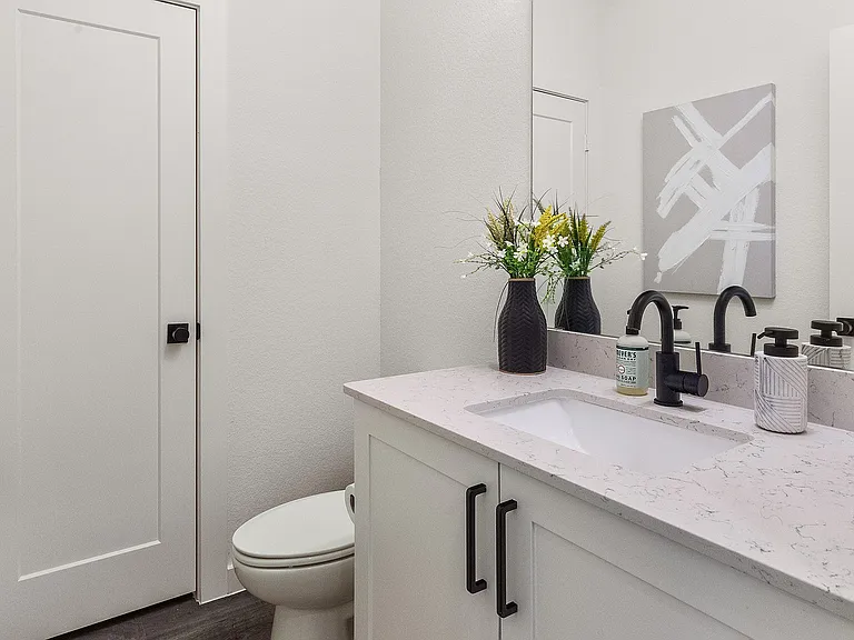 4A | 4 Bed / 2.5 Bath - Half Bath
