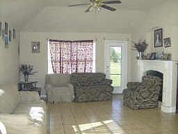 2nd image of 449 Griffin St