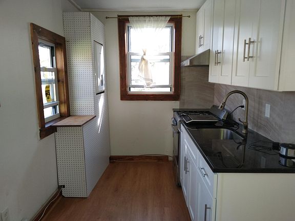 2nd image of 1 Royal Acres Dr #1