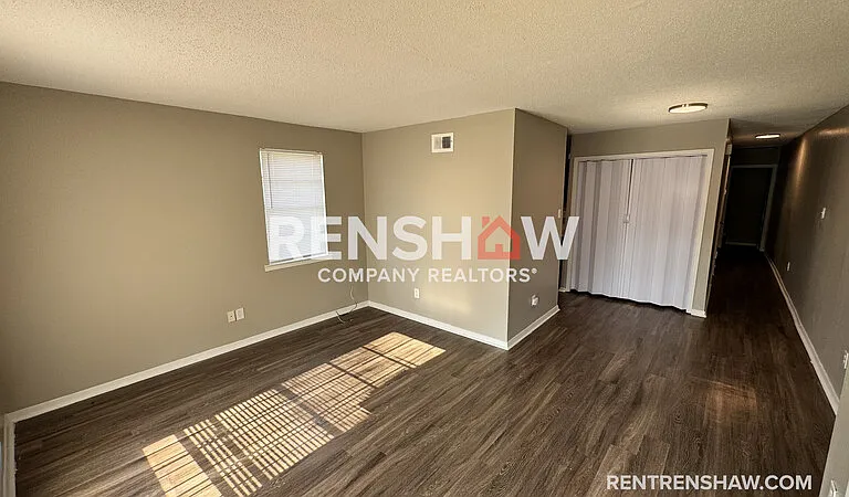 4442 Arnold Cv — Photo 2