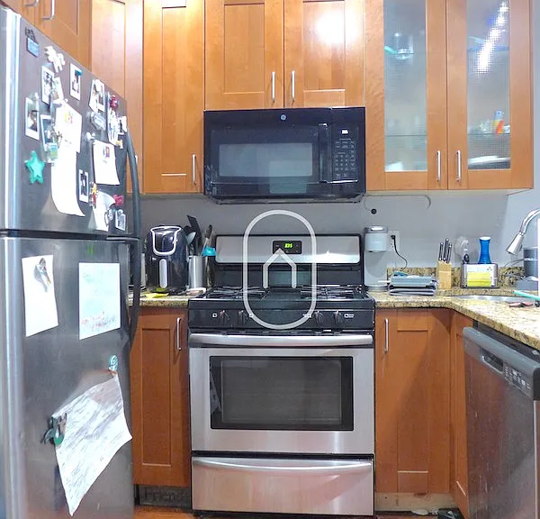 716 Parker St #1 — Photo 3