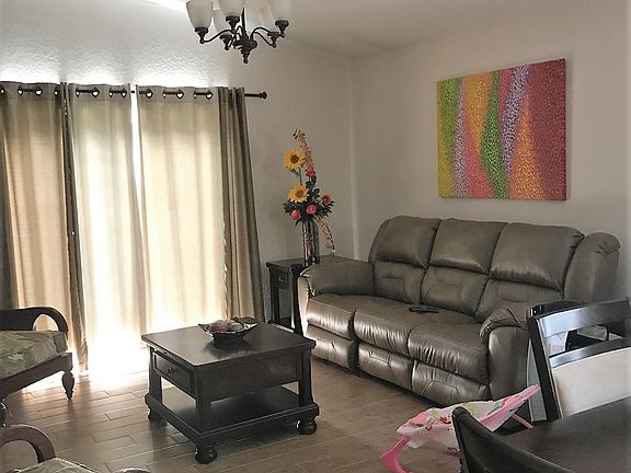 3rd image of 2042 N Orange St