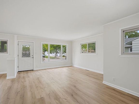 5th image of 3220 S 72nd STREET