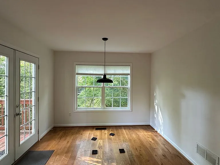 250 Hodgson Dr — Photo 14