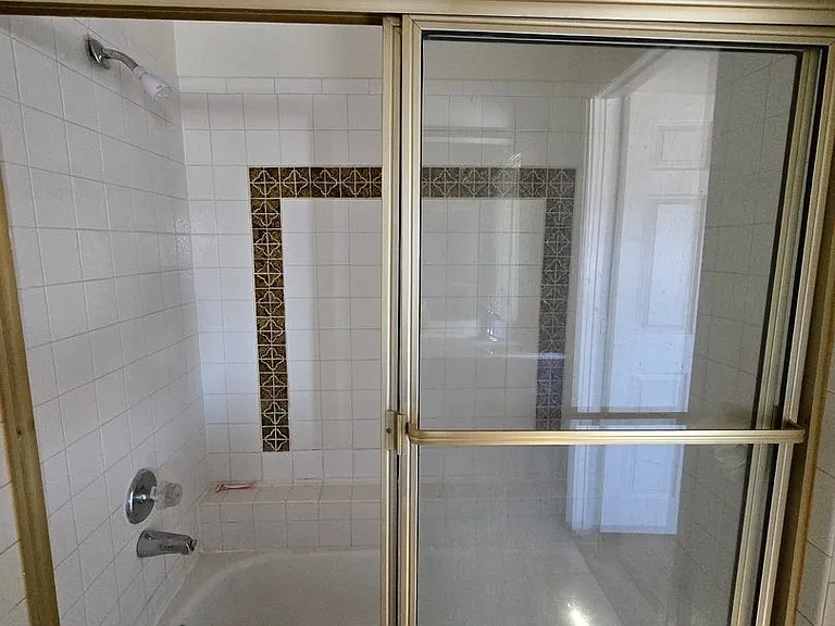 4300 N Lamont St #201 — Photo 18