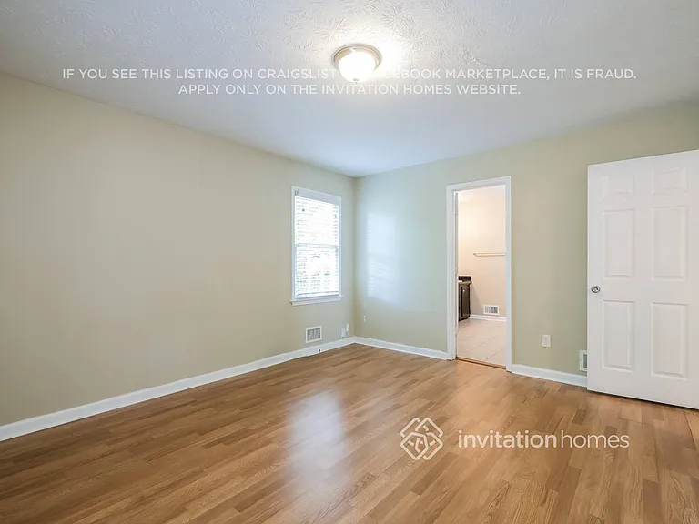 2711 Spring Ridge Cir — Photo 14