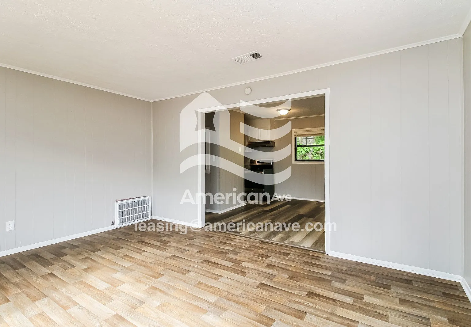 3 bed, 1.0 bath, 1063 sqft, $1,145 — Photo 3