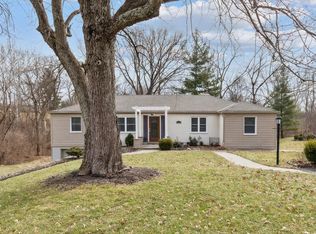 2590 Devils Backbone Rd, Cincinnati, OH 45233