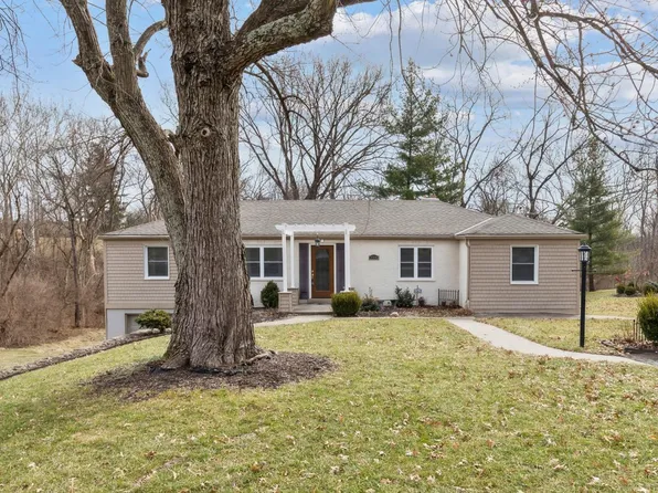 2590 Devils Backbone Rd, Cincinnati, OH 45233