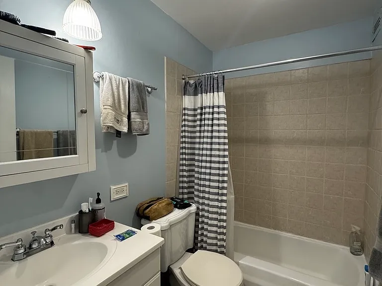 1560 N Sandburg Ter #1505 — Photo 11