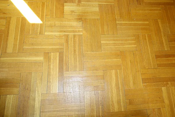 Sold by Ingram & Hebron Realty Corp | media 16