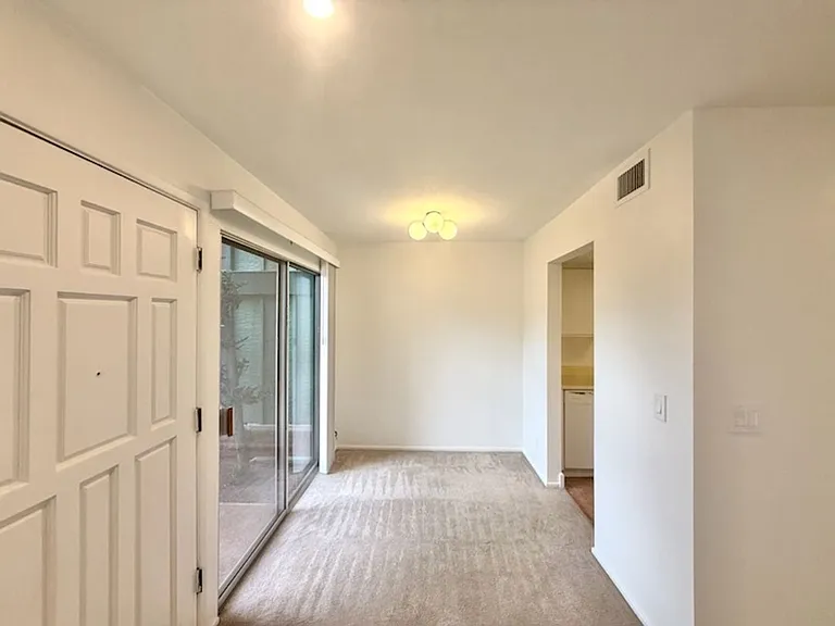50 Sombart Ln — Photo 14