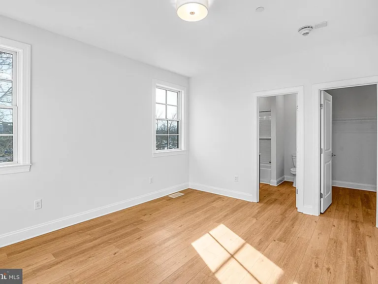 123 S Washington St #202 — Photo 23