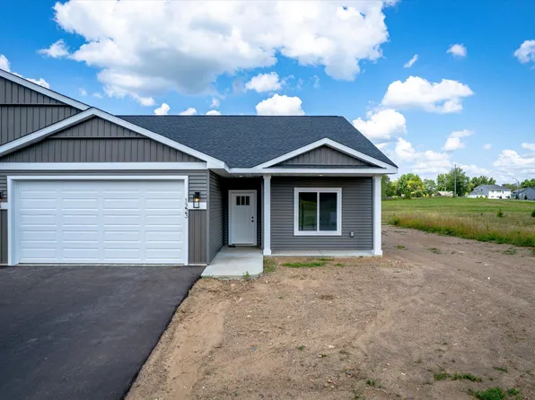 1223 Wisteria Ln, New Richmond, WI 54017