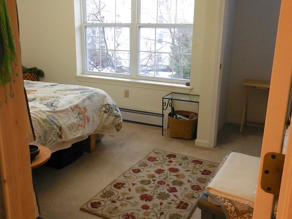 2nd image of 231 Hildred Dr