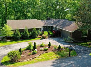 16 Indian Trace Rd, Cadiz, KY 42211