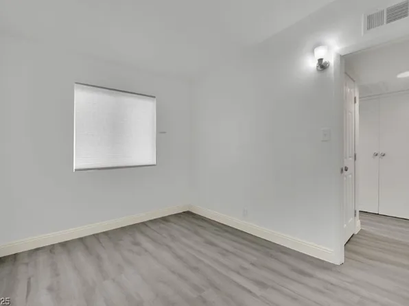 2200 Stanley Ave #2200, North Las Vegas, NV 89030