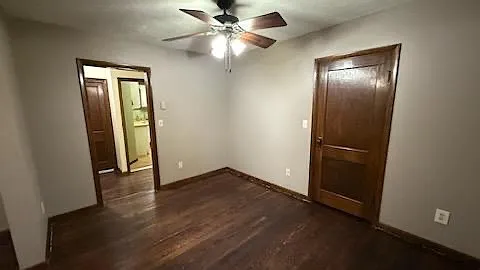 4033 Lincoln Way E — Photo 1