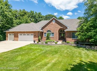 4205 Grant Ln, Columbia, MO 65203