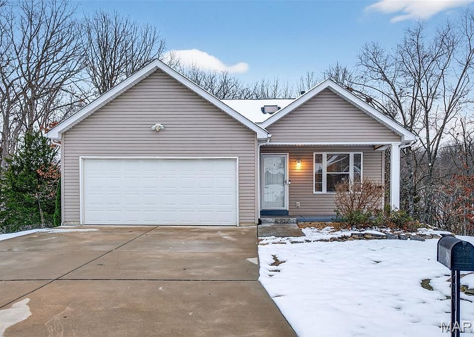 1st image of 482 Indian Lake Dr