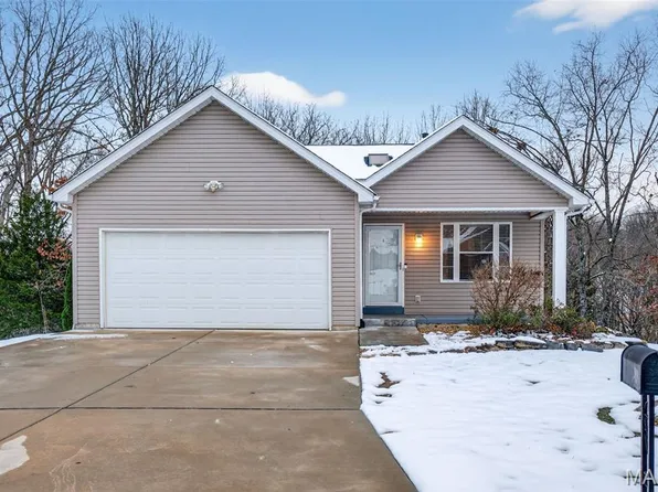 482 Indian Lake Dr, Wright City, MO 63390