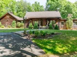 1274 Hermitage Rd, Waynesboro, VA 22980