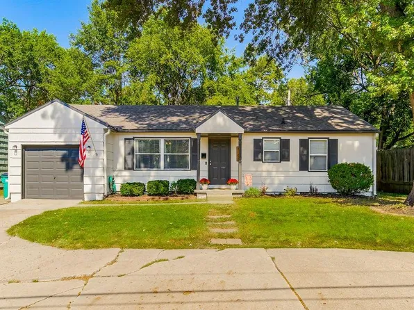 6100 W 75th St, Prairie Village, KS 66208