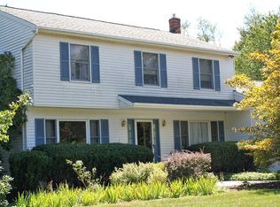 8 Dutch Rd, Somerset, NJ 08873