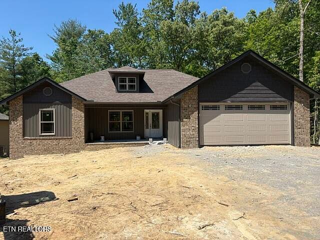 1st image of 446 Beachwood Dr